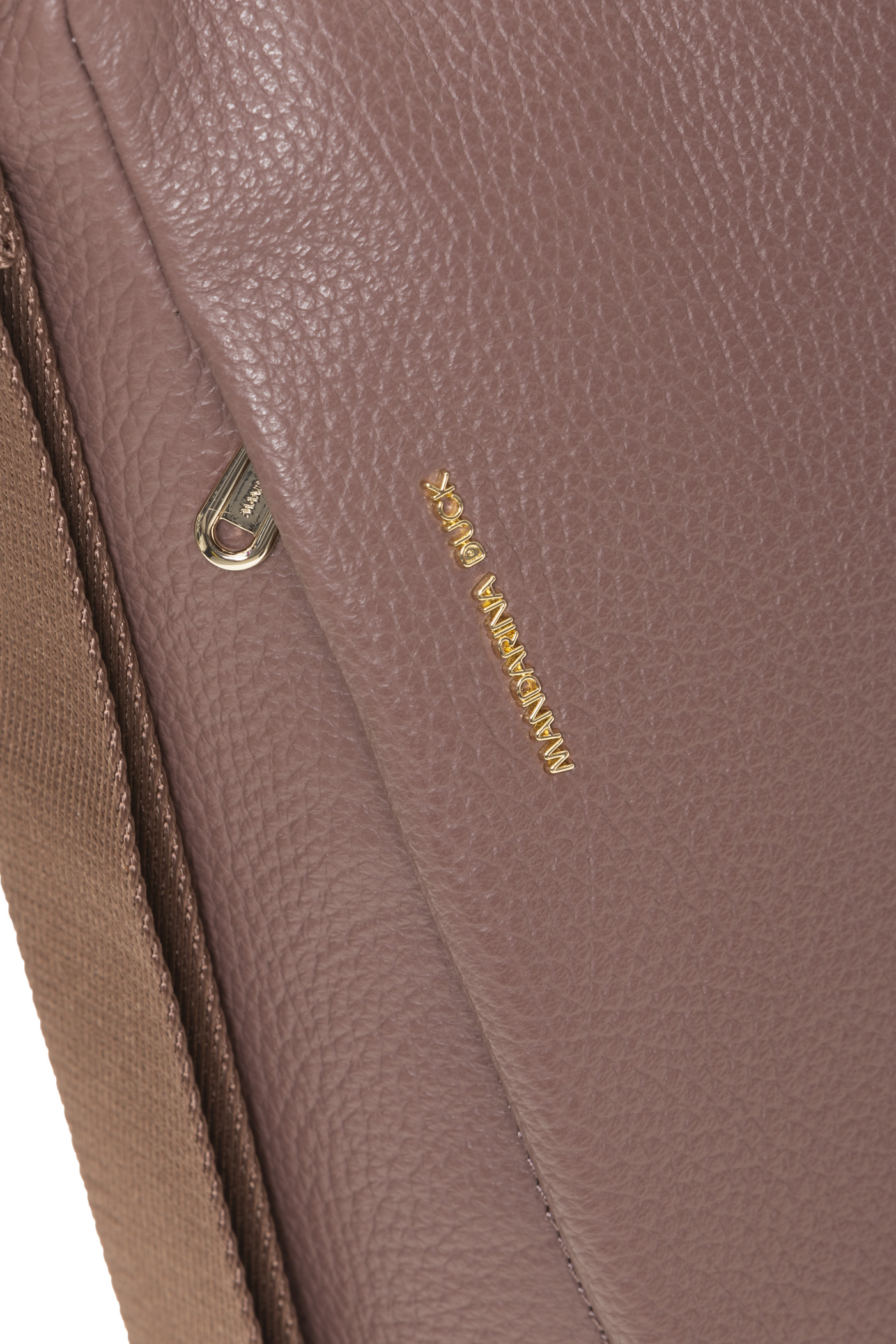 MELLOW LEATHER CROSSOVER